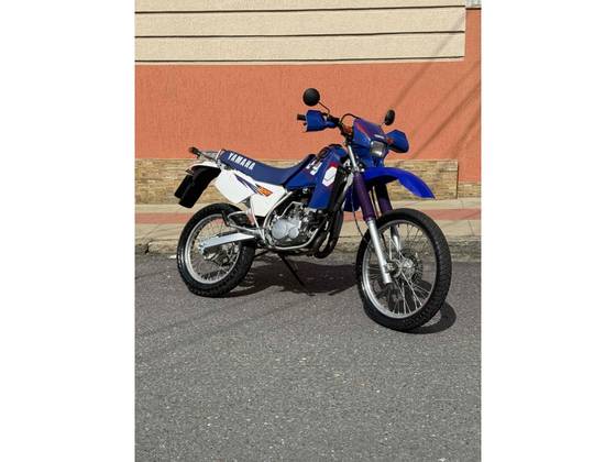YAMAHA DT 200 